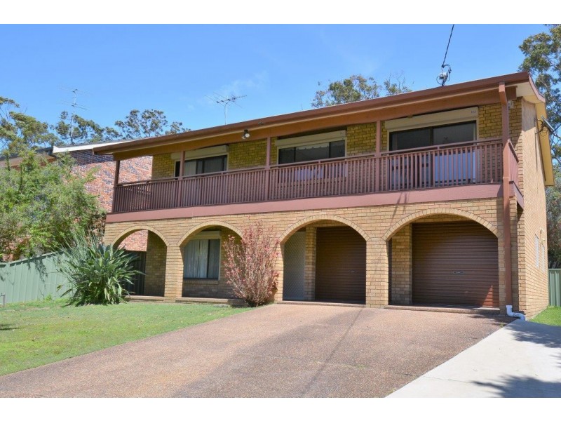 172 Sunrise Avenue, Budgewoi NSW 2262