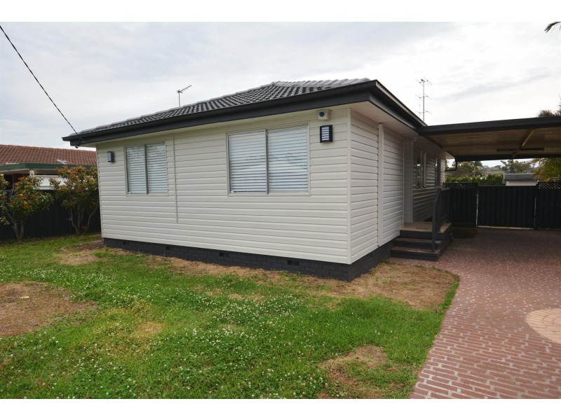 114 Dudley Street, Gorokan NSW 2263