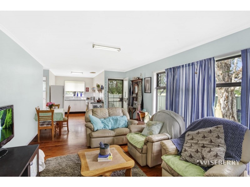 2/7 Read Street, Canton Beach NSW 2263