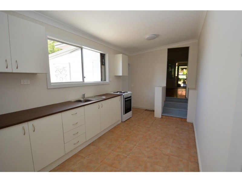 5 Vena Avenue, Gorokan NSW 2263