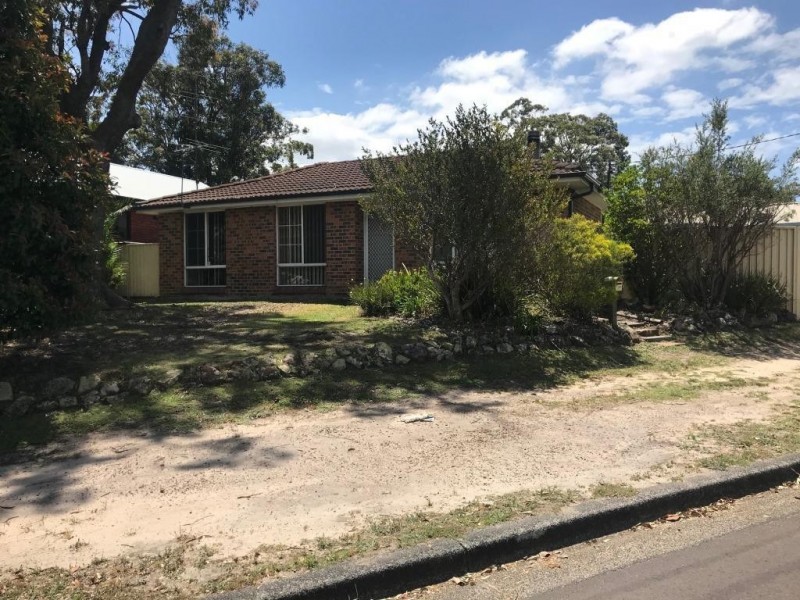 1 Mckellar Boulevarde, Blue Haven NSW 2262