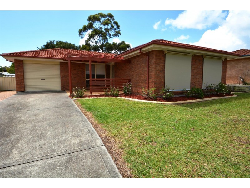 11 Sara Jane Close, Kanwal NSW 2259