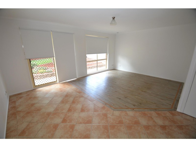 11 Sara Jane Close, Kanwal NSW 2259