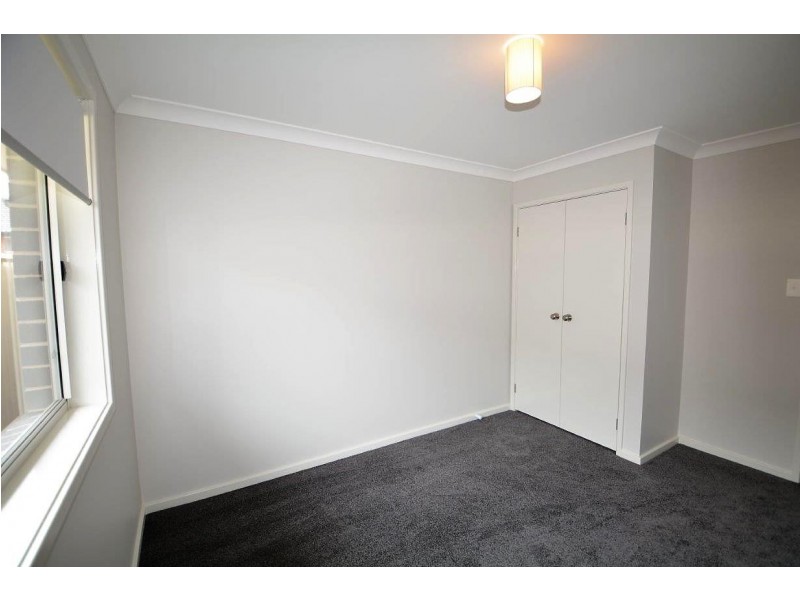 28 Loongana Crescent, Blue Haven NSW 2262