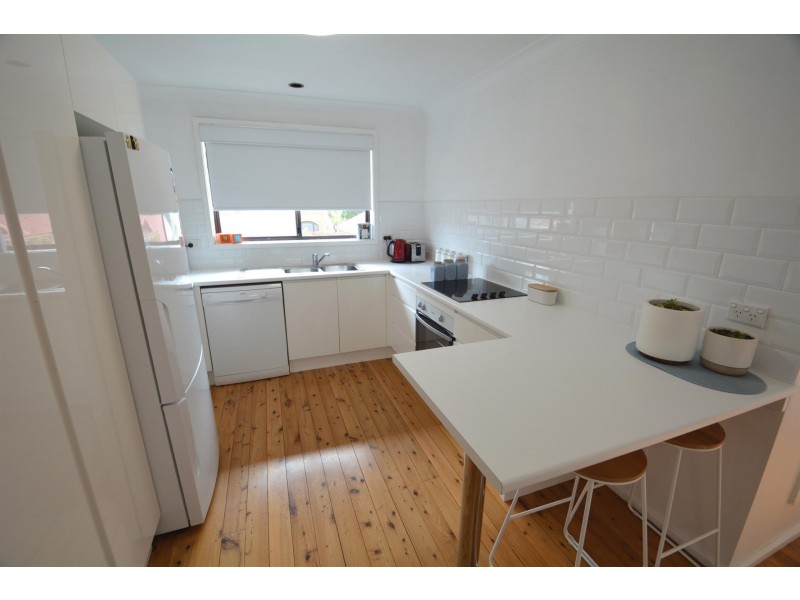 15 Vena Avenue, Gorokan NSW 2263