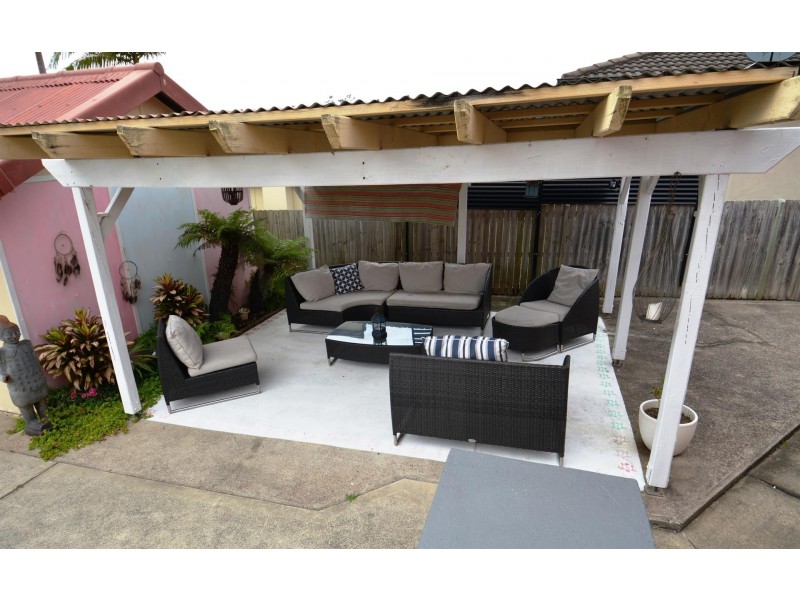 15 Vena Avenue, Gorokan NSW 2263