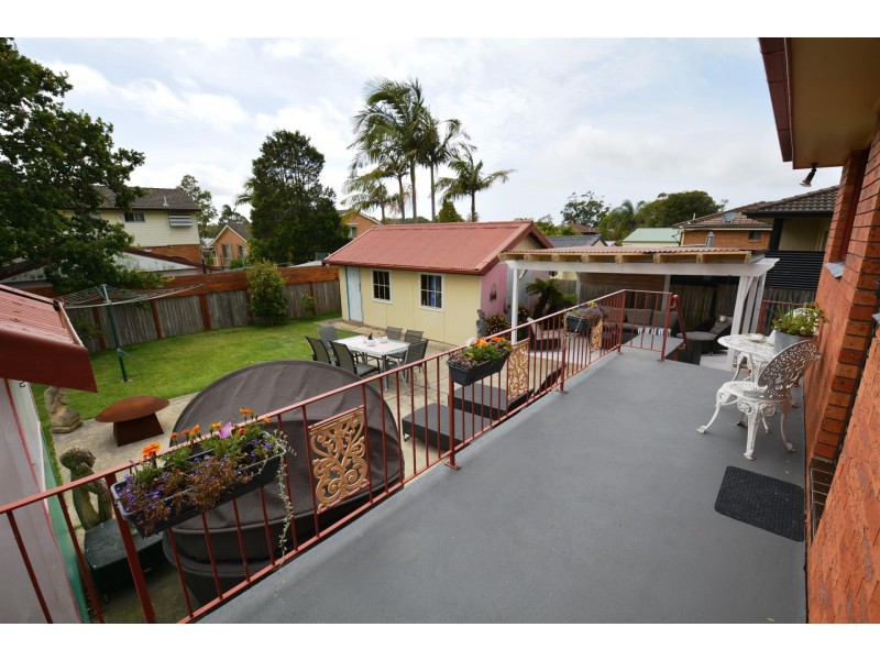 15 Vena Avenue, Gorokan NSW 2263