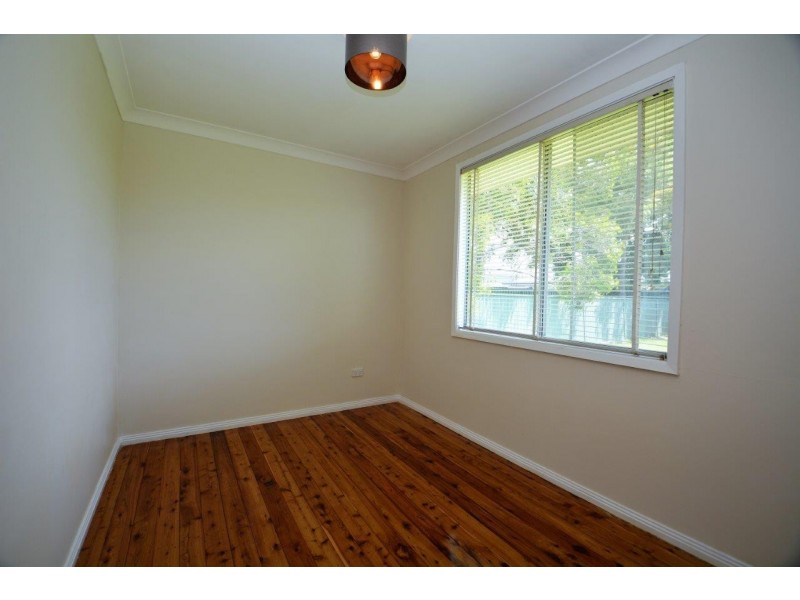 25 Robson Avenue, Gorokan NSW 2263