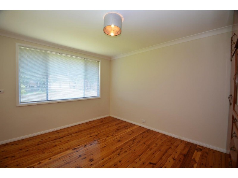 25 Robson Avenue, Gorokan NSW 2263