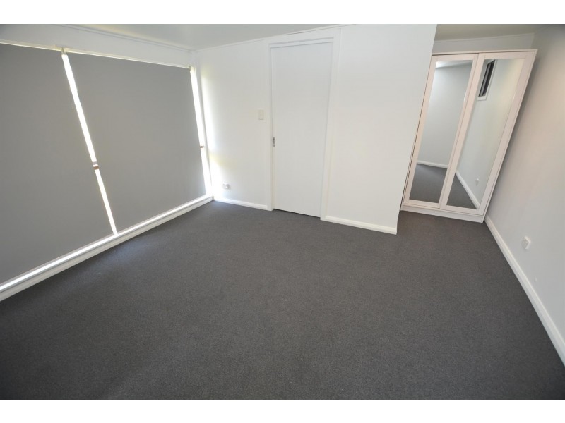 49 Campbell Parade, Mannering Park NSW 2259