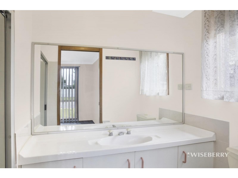 43 Ocean View Road, Gorokan NSW 2263