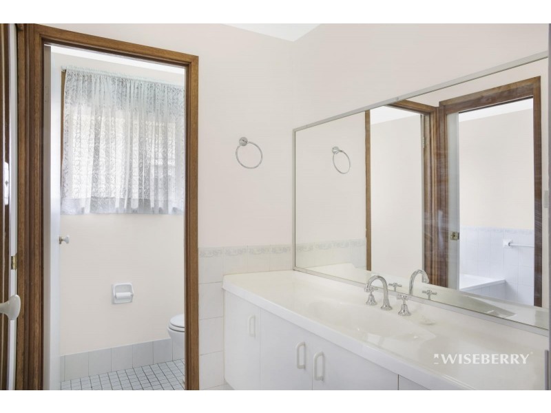43 Ocean View Road, Gorokan NSW 2263