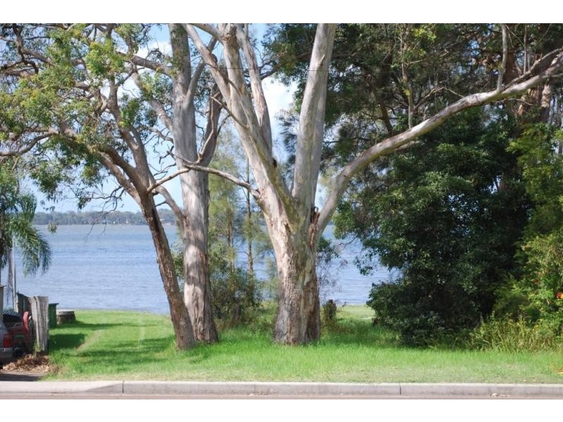 74 Panorama Ave, Charmhaven NSW 2263