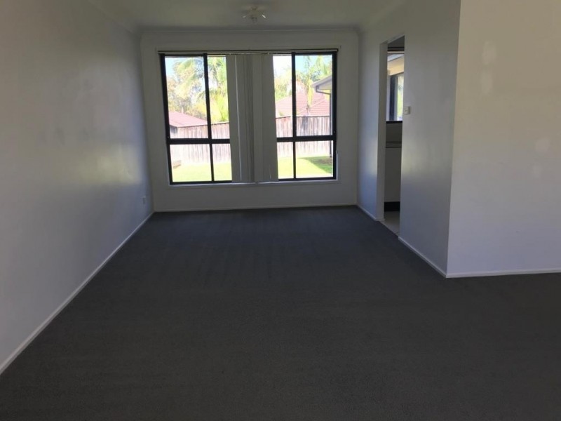 31 Mountainview Drive, Woongarrah NSW 2259