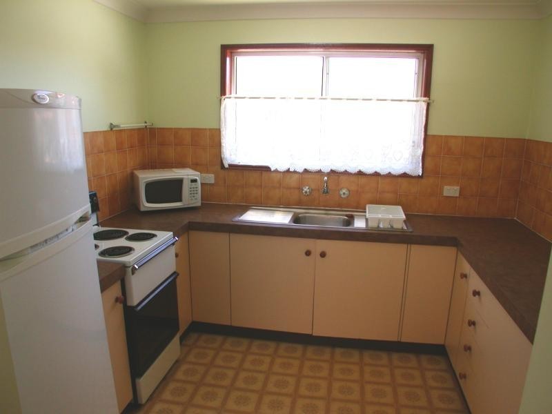 26 Gilbert Ave, Gorokan NSW 2263