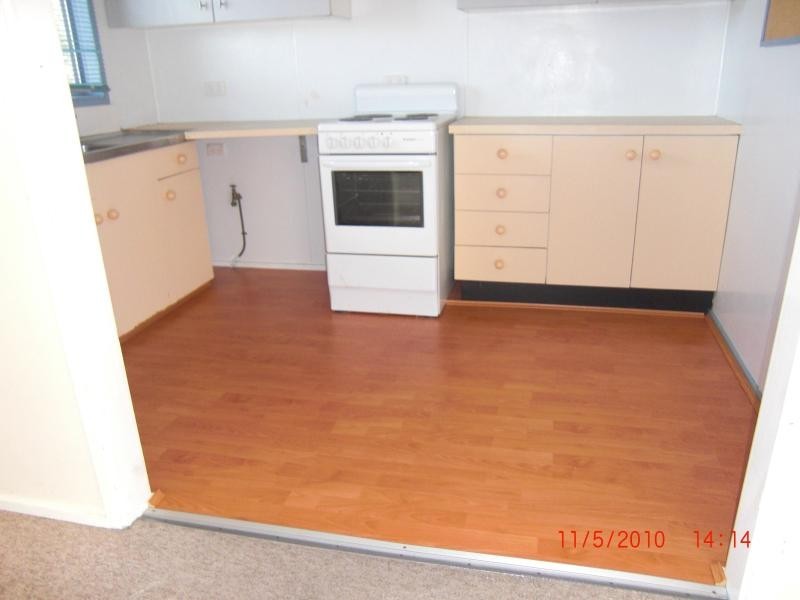 5 Sadie Ave, Gorokan NSW 2263