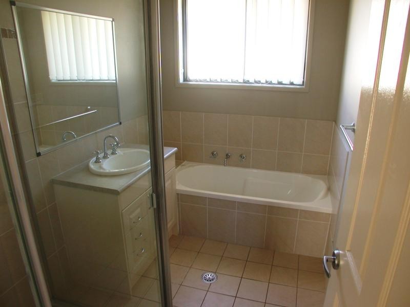 44 Barrington Dr, Woongarrah NSW 2259