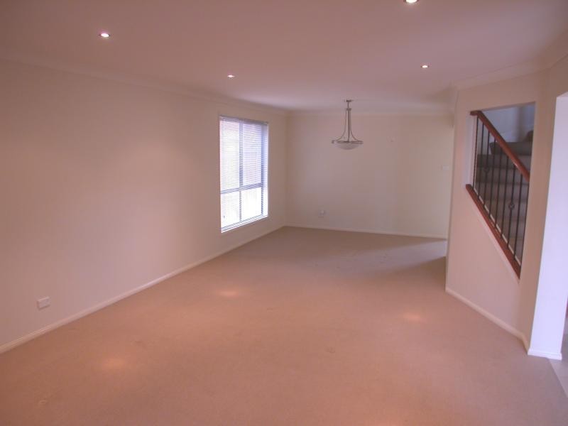 12 Warrigal Road, Woongarrah NSW 2259