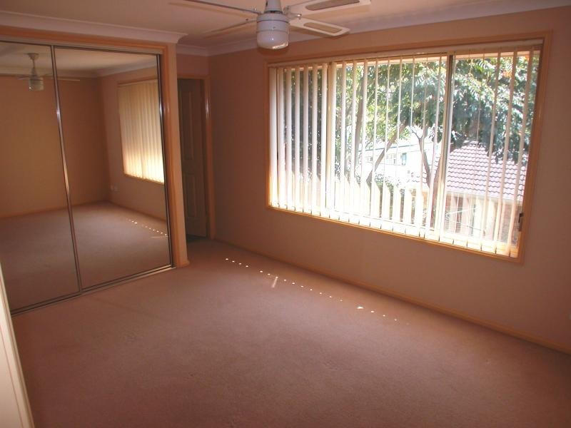 2/10 Elizabeth Dr, Noraville NSW 2263