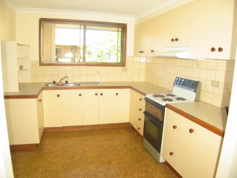 2/12 Werambie St, Toormina NSW 2452