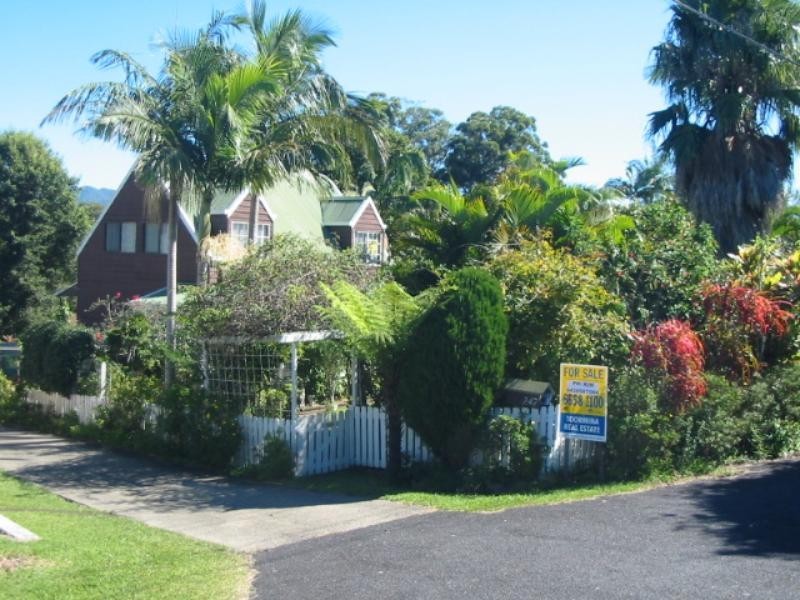 247 Sawtell Rd, Boambee East NSW 2452