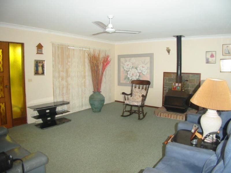 18 Alleena Dr, Toormina NSW 2452