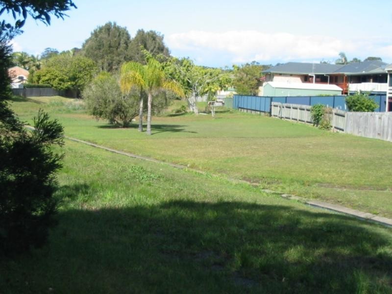 13 Ashmore Cl, Boambee East NSW 2452