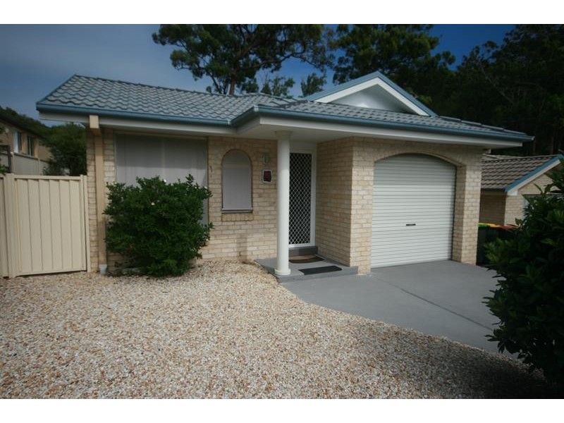 17 Platts Cl, Toormina NSW 2452