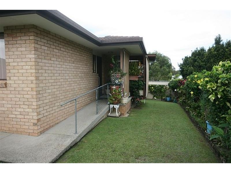 2/8 Wirrabilla Drive, Toormina NSW 2452