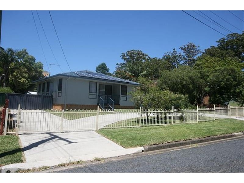 4 Scott Close, Toormina NSW 2452