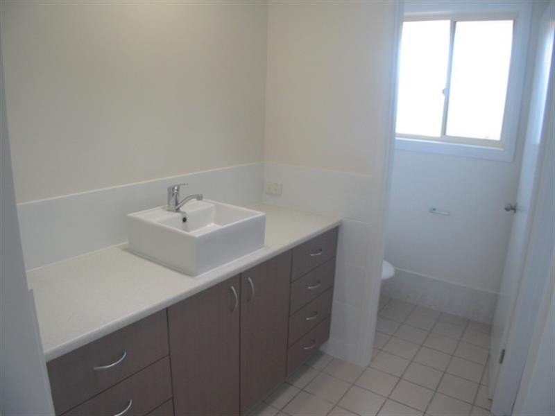 2/100 Linden  Avenue, Boambee East NSW 2452