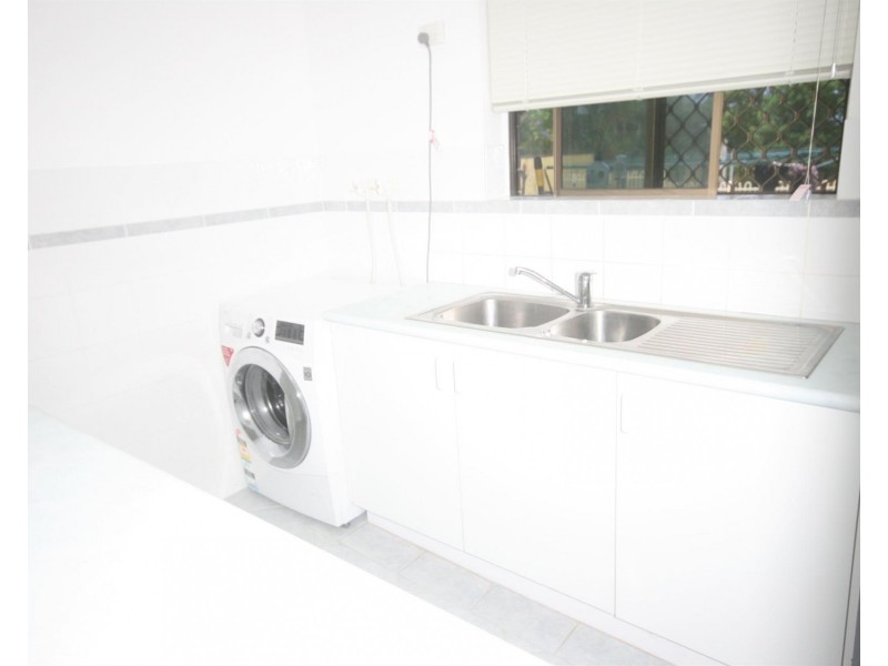 4 Jemalong Crescent, Toormina NSW 2452