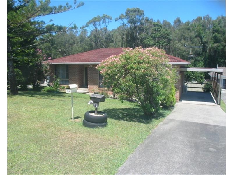 16 Soren Larsen Crescent, Boambee East NSW 2452