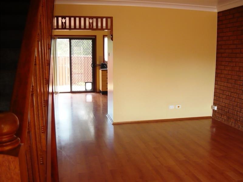 32/35 Bougainville Rd, Glenfield NSW 2167