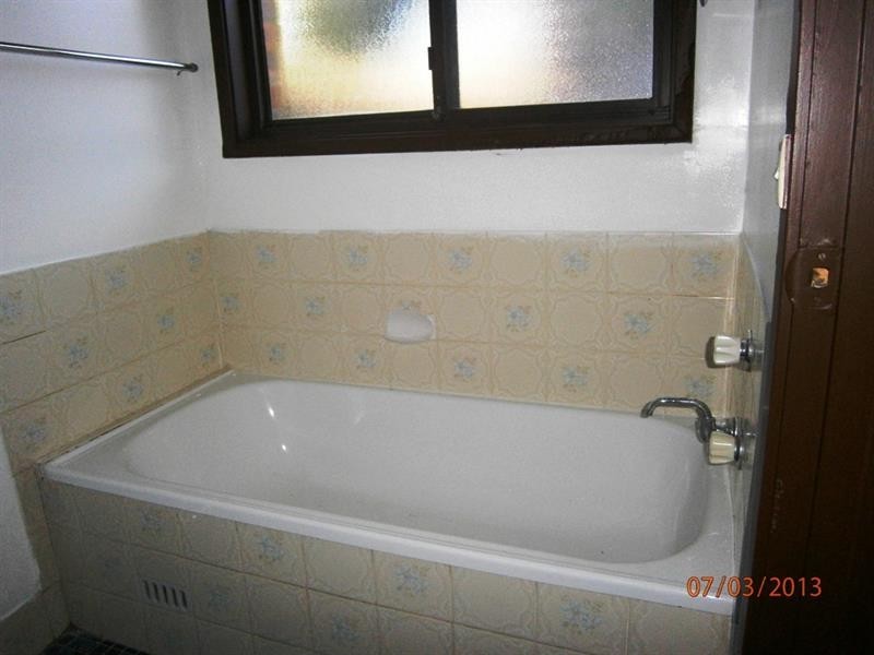 8 Balimo Pl, Glenfield NSW 2167