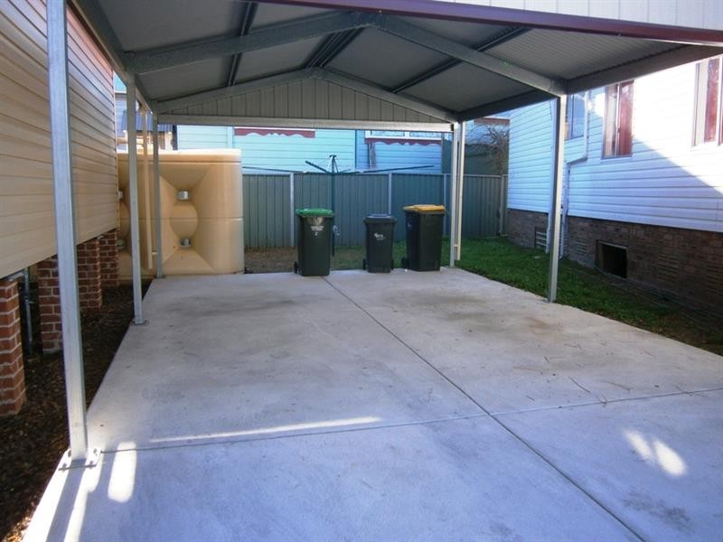 2a Wentworth Avenue, Glenfield NSW 2167