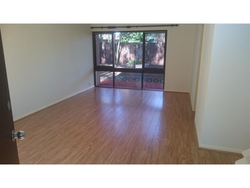 5/15-19 Fourth Ave, Macquarie Fields NSW 2564