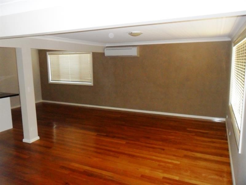 6 Chrysanthemum Ave, Casula NSW 2170