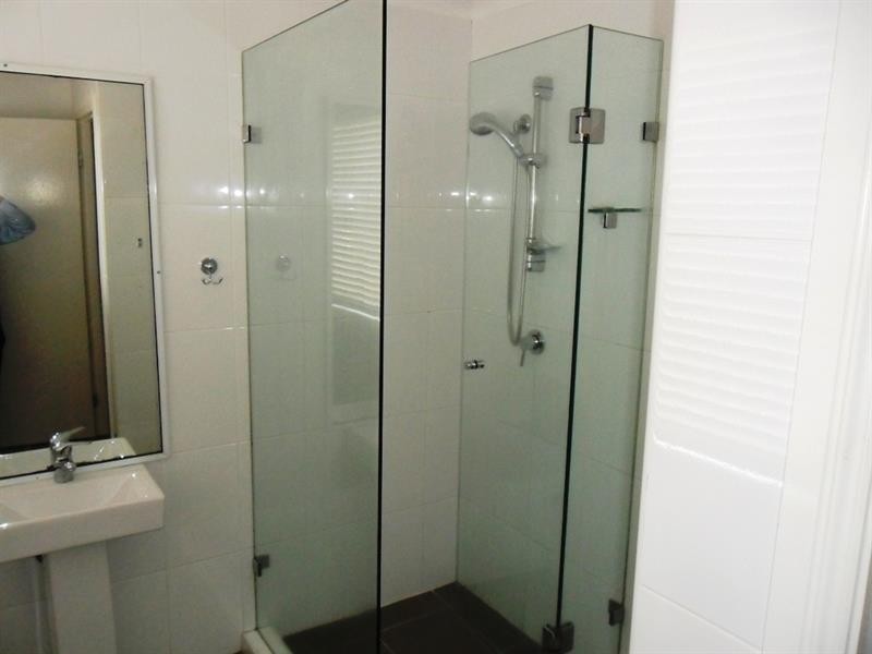 6 Chrysanthemum Ave, Casula NSW 2170