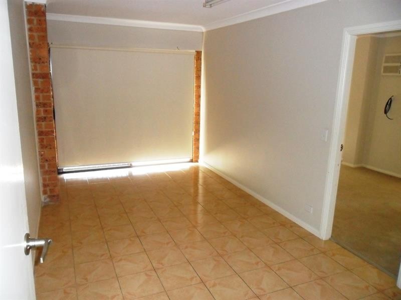 6 Chrysanthemum Ave, Casula NSW 2170