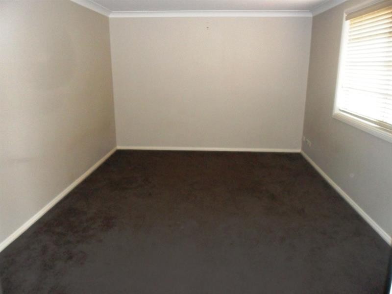 6 Chrysanthemum Ave, Casula NSW 2170