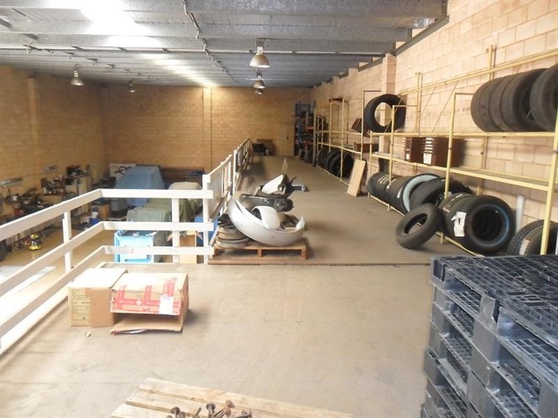 15 Bosci Rd, Ingleburn NSW 2565