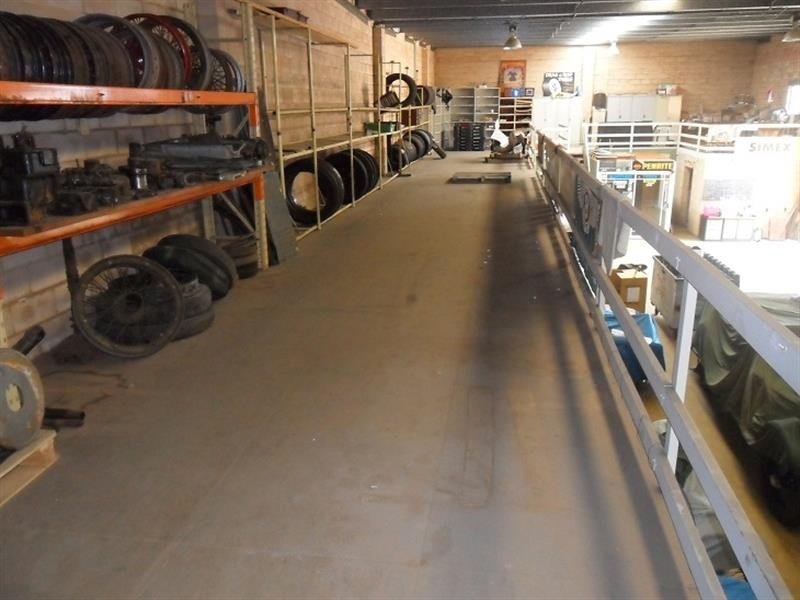 15 Bosci Rd, Ingleburn NSW 2565