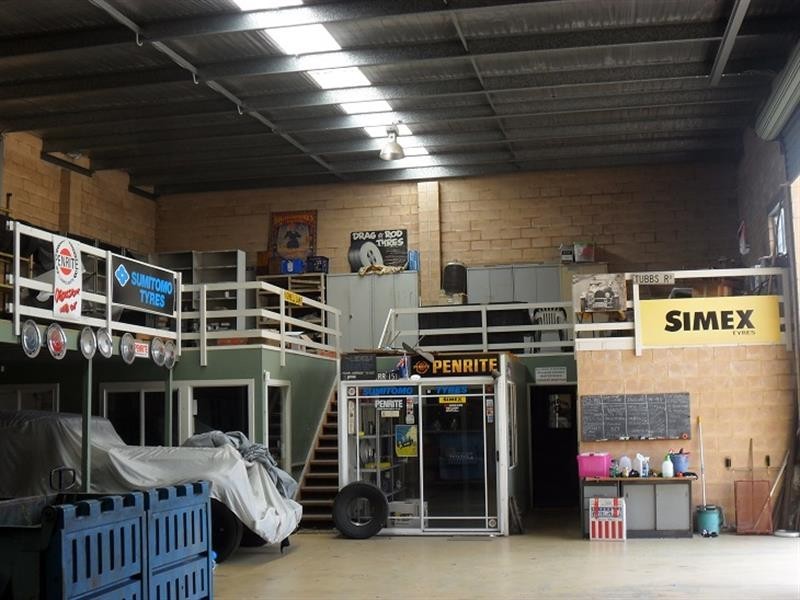 15 Bosci Rd, Ingleburn NSW 2565
