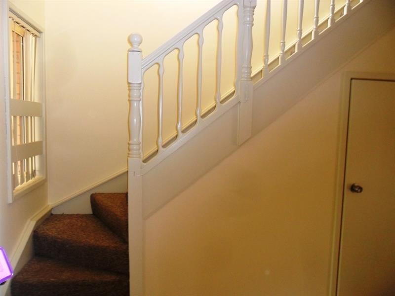 2/63 Canterbury Rd, Glenfield NSW 2167