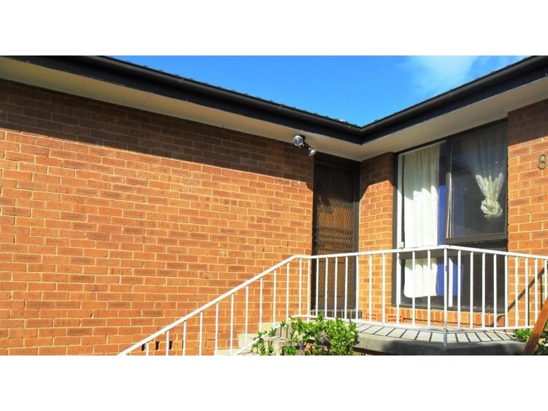8 Gona St, Glenfield NSW 2167