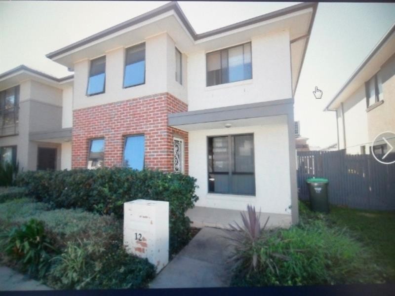 12 Mariner St, Glenfield NSW 2167