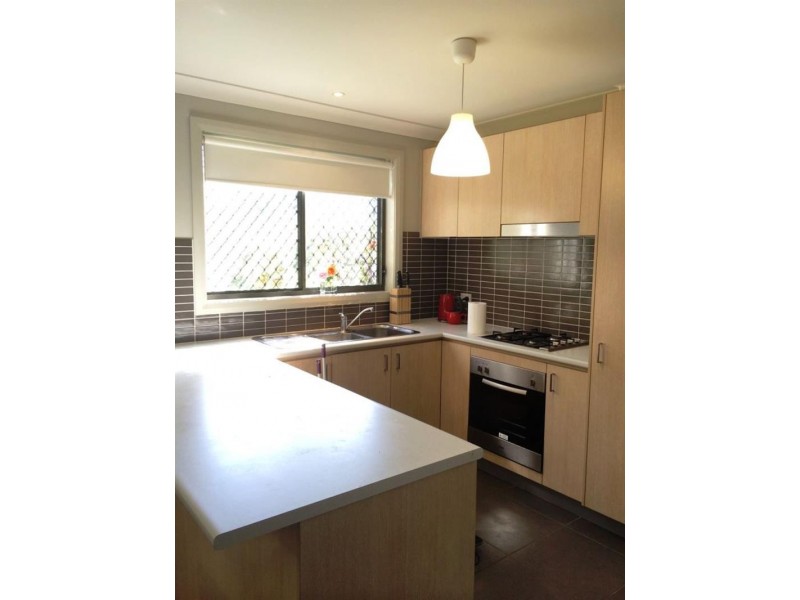 12 Mariner St, Glenfield NSW 2167