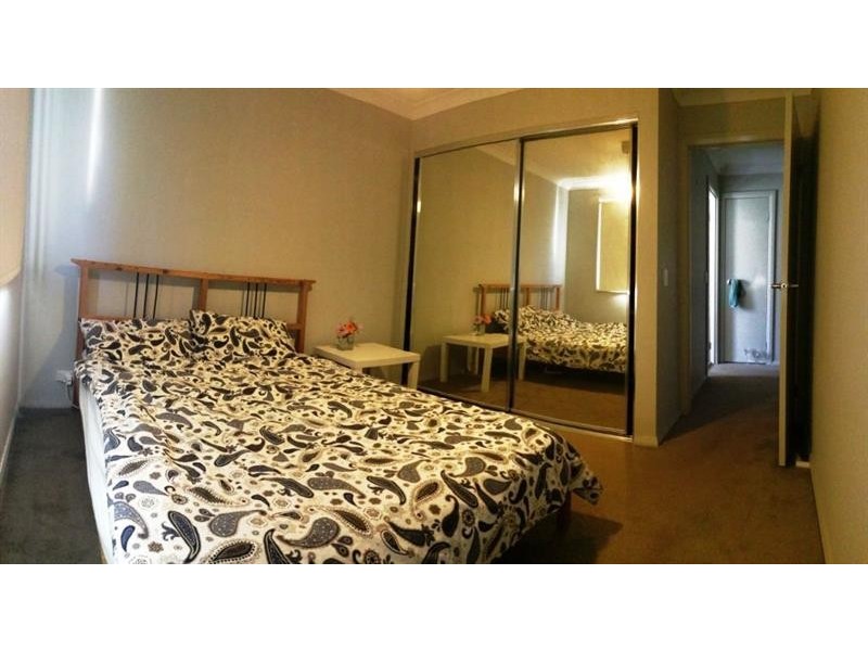 12 Mariner St, Glenfield NSW 2167