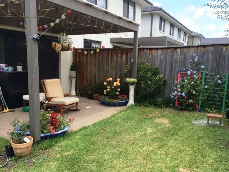 12 Mariner St, Glenfield NSW 2167